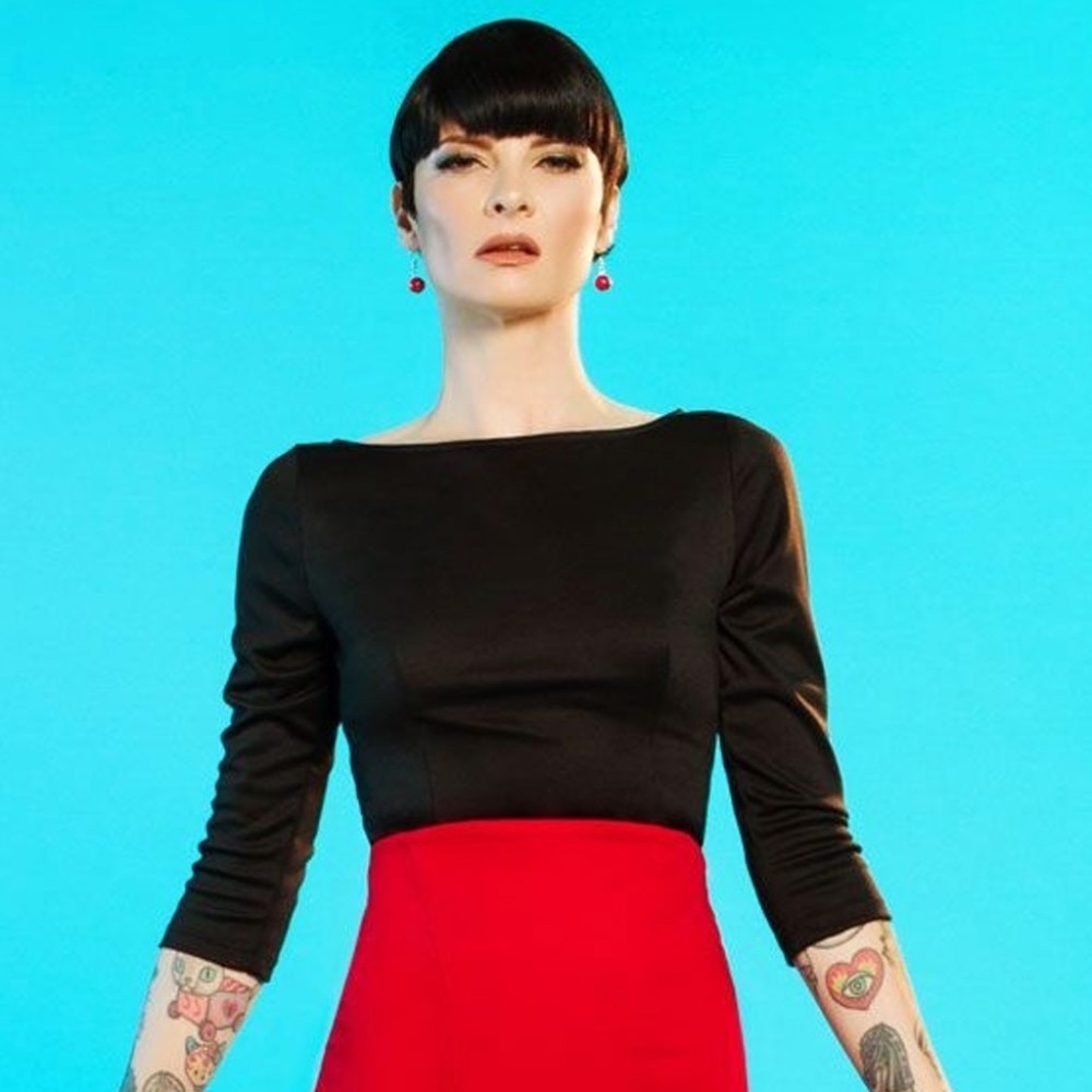 Black Sabrina top